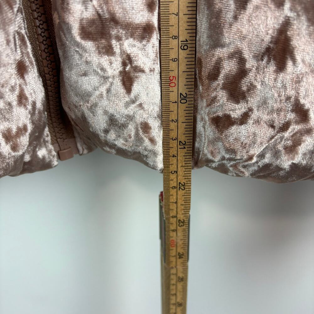 Fabletics Wander Crushed Velour Cropped Puffer Jacket Pink S - Picture 10 of 10